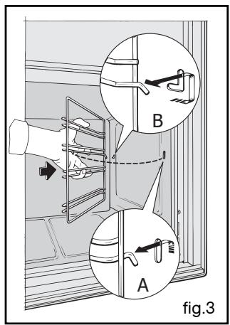 BRANDT KV373XE1 - - Replacing the base liner - 3