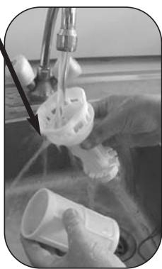 BRANDT VM400WE1 - Opnieuw monteren : - 1