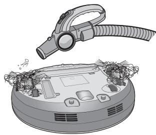 LG HOM-BOT VR1012W - Manipulation des brosses latérales - 1