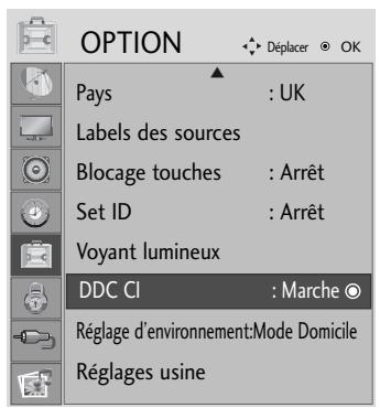 OPTION Pays : UK Labels des sources Blocage touches : Arrêt Set ID : Arrêt Voyant lumineux DDC CI : Marche Réglage d'environnement: Mode Domicile Réglages usine