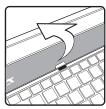 ACER W500 - Fixez la tablette au clavier d'accueil - 1