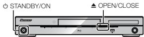 PIONEER BDP-430 - Caricamento di un disco - 2