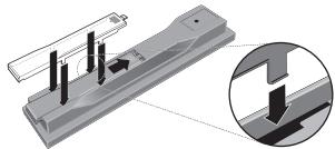 PIONEER BDP-LX54 - Einlagen der Batterien in die Fernbedienung - 3