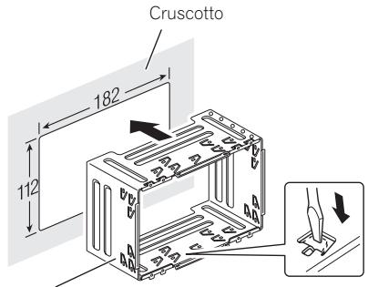 PIONEER AVIC-F320BT - Installare il supporto nel cruscotto. - 1