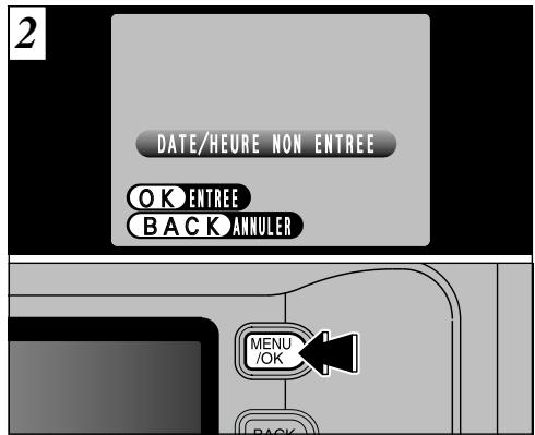 FUJIFILM F401 ZOOM - \* Voir P.78-79 pour les informations sur la sélection de la langue. MISE SOUS ET HORS TENSION • REGLAGE DE LA DATE ET DE L'HEURE - 2