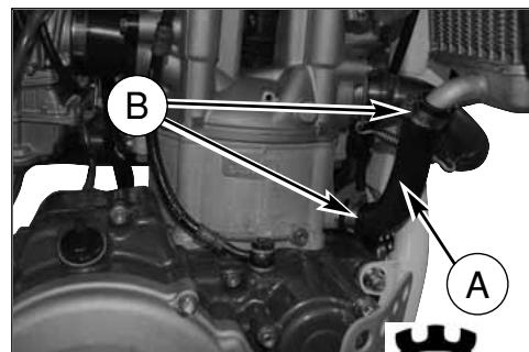 HUSQVARNA TE 310 - SOSTITUZIONE LIQUIDO DI RAFFREDDAMENTO - 4
