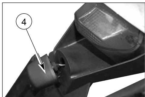 HUSQVARNA TE 310 - SUSTITUCION BOMBILLA LUX PLACA DE IDENTIFICACION (TE-SMR) - 3