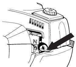HUSQVARNA 323P4 - Pompe à carburant: - 1