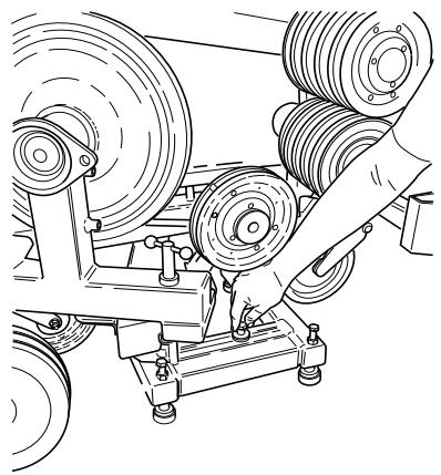 HUSQVARNA CS 2512 - Assembling/Installing equipment - 3