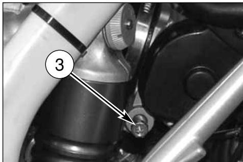 HUSQVARNA HVA TE TC SMR 510 2010 - ADJUSTING THE IDLE (TC-TXC) - 2