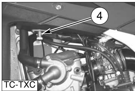 HUSQVARNA HVA TE TC SMR 510 2010 - STOPPING THE MOTORCYCLE AND THE ENGINE - 5