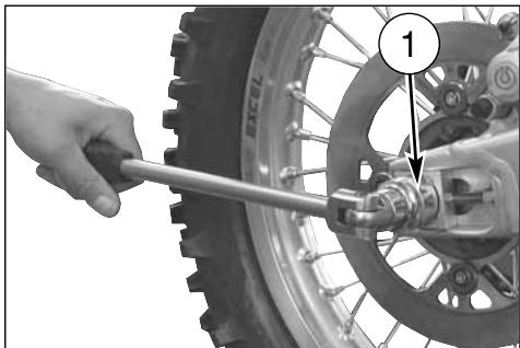 HUSQVARNA HVA TE TC SMR 510 2010 - Fast adjustment (Fig. B). - 3