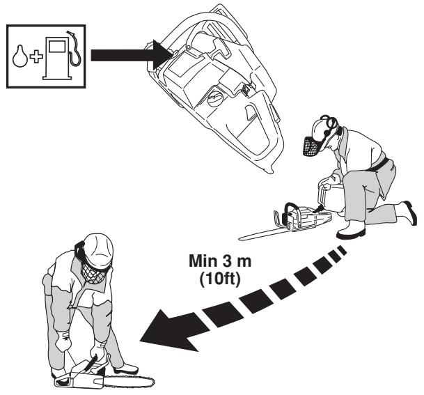 HUSQVARNA 345 - Remplissage de carburant - 3