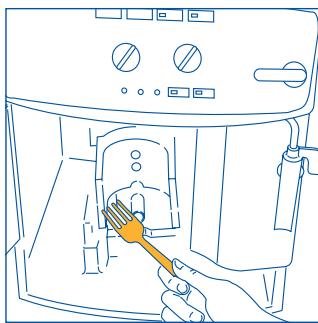 DELONGHI ESAM 2600 - NETTOYAGE DE L'INFUSEUR - 3