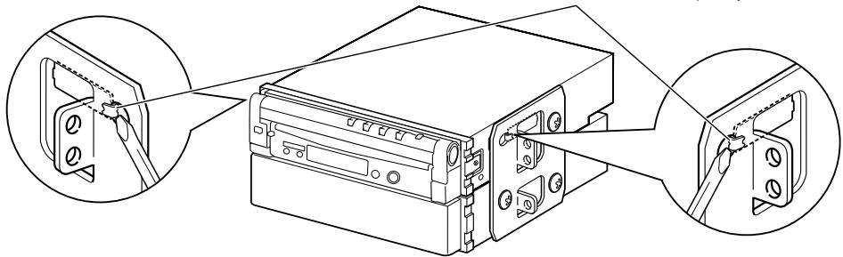 KENWOOD KVT-817DVD - Tuerza los extremos del accesorio ⑪ para fijar el soporte. - 1