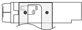 Abrazadera Tornillos (incluidos en el paquete de la unidad de audio) Unidad de audio y otros Accesorio ⑫ (M5x6mm) o Accesorio ⑬ (M5x7mm) Tornillos (incluidos en el paquete de la unidad de audio)