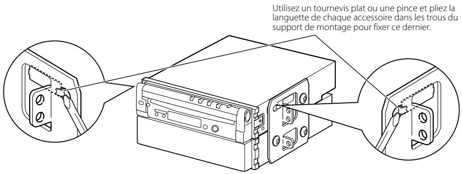 Utilisez un tournevis plat ou une pince et pliez la languette de chaque accessoire dans les trous du support de montage pour fixer ce dernier.