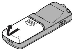 OLYMPUS VN-750 - Azelemek/akkumulátorok behelyezése - 1