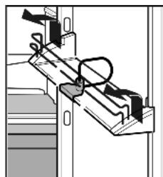 LIEBHERR KES 3670 - Déplacer les balconnets de contre-porte - 1