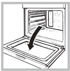 SCHOLTES FN 66 XA - Cleaning the oven door - 1
