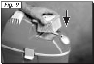 POLTI VAC 160 - Pulizia o sostituzione del filtrlo plissettato - 4