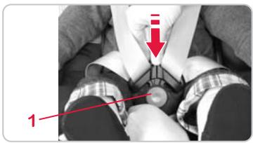 BRITAX BABY-SAFE PLUS SHR II - Voici comment adapter la hauteur de l'appui-tête 16 à la taille de votre bébé : - 3
