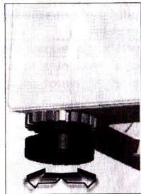 FAR L9400 - REGLAGE DES PIEDS - 2