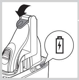 PHILIPS SERIE 5000 - Cleaning the shaving unit under the tap - 16