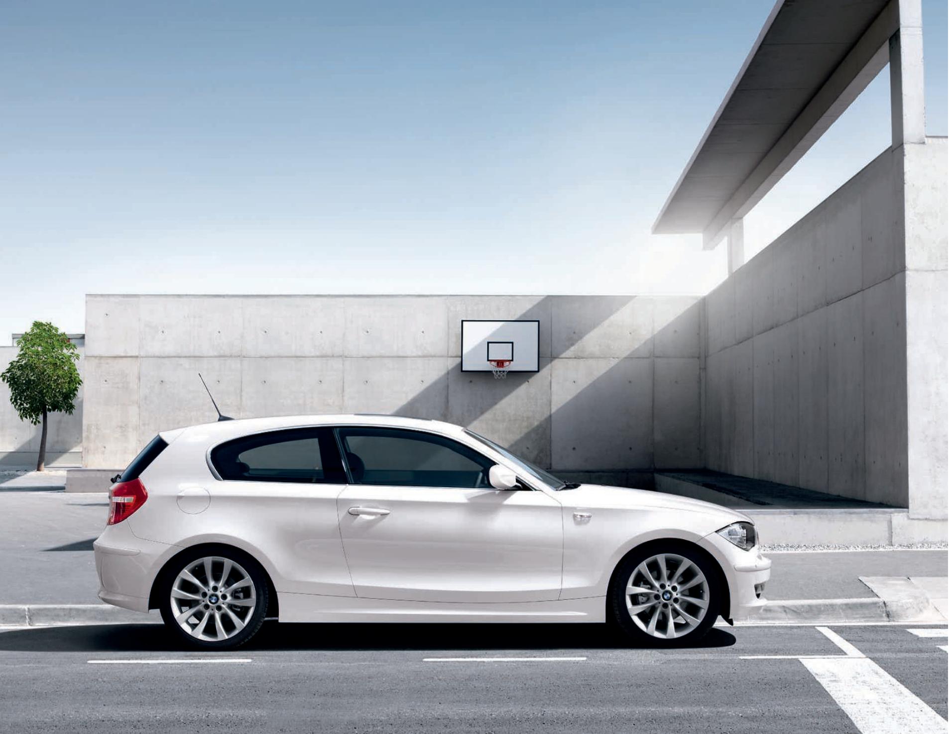 BMW SÉRIE 1 3 & 5 PORTES - Un moteur aussi puissant que SOBRE grâce aux technologies BMW efficient dynamics. - 2