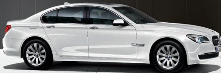 BMW SÉRIE 7 - Sportivite et assurance. - 2