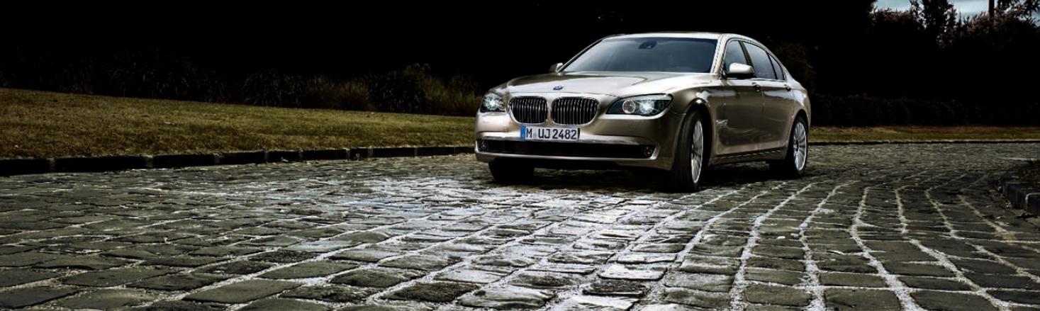 BMW SÉRIE 7 - Vous SAVEZ ce qu'est un hybride. découvrez ce qu'en a FAIT BMW. - 2