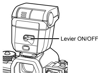 OLYMPUS E-M5 MARK II - Retirer le flash - 2
