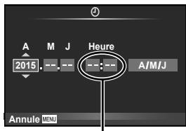 OLYMPUS E-M5 MARK II - Réglez la date et l'heure. - 1