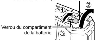 OLYMPUS E-M5 MARK II - Ouverture du couvercle du compartiment de la batterie. - 1