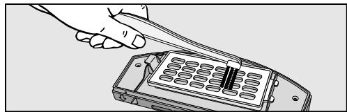 MIELE SCOUT RX1 - Staubbox reinigen - 3