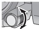 PANASONIC HC-V750 - Poussez la bague manuelle multifonction. - 3