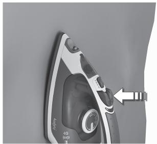 ELECTROLUX 4SAFETY - Junkite maitinimo laida i maitinimo anga. Maitinimo indikatoriaus lemupte jsijungia. Nustatykite temperatura pasukdami temperaturos regulatoriui atitinkama parinkti. Kai lemupte iissjungia, lgintuvas paruoostas naudojimui. - 2
