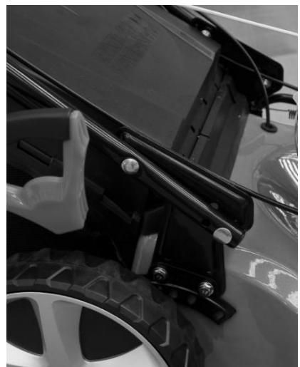 HYUNDAI HTDT5070ES - 3) MONTAGE DE LA POIGNEE - 2