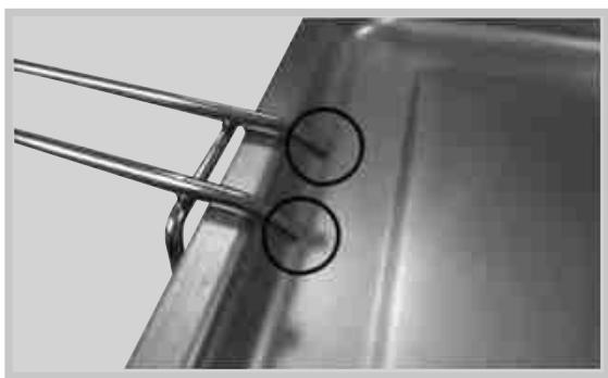 KORONA 57003 - Entnahme des Backblechs bzw. Grillrostes - 2