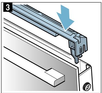 NEFF B3CCE2AN0 - Enlever le recouvrement de la porte - 2
