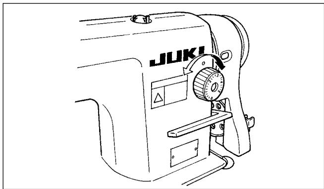 JUKI MO-644D - Mise en PLACE de la canette dans la boite a canette - 2