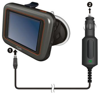 MIO MIVUE 733 - Connector le chargeur de voiture - 1