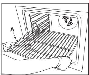 WHIRLPOOL AKZM8670X - PLAATSEN VAN DE ROOSTERS EN ANDERE ACCESSOIRES IN DE OVEN - 1