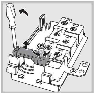 HOTPOINT MS998IXHA - Fitting the power supply cable - 2