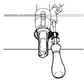HOTPOINT FH83CHABK - Replacing the independent "double flame" burner nozzles: - 5