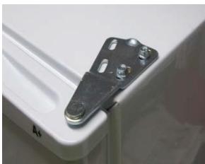 RUSSELL HOBBS RHTTFZ1B - Reversing the door - 2