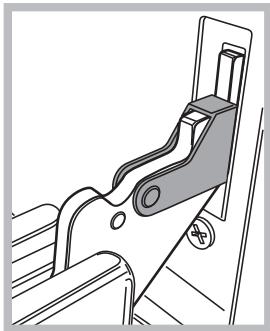INDESIT FI53KCBIX - Removing and fitting the oven door: - 1