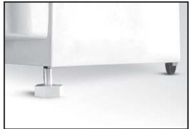 CANDY FCS201N - Ruedas y patas ajustables - 5