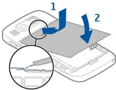 MICROSOFT LUMIA 800 - Insérer la carte SIM et la batterie - 7