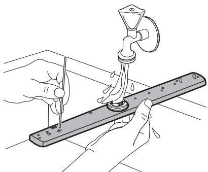 IKEA RENGORA 703.858.34 - Reinigen des oberen Spruharms - 2
